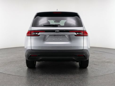 Used 2025 Toyota Grand Highlander FWD image 7