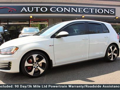 Used 2017 Volkswagen GTI SE