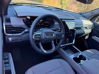 New 2026 GMC Acadia Elevation