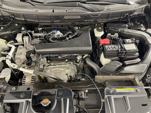 Used 2019 Nissan Rogue SV image 20