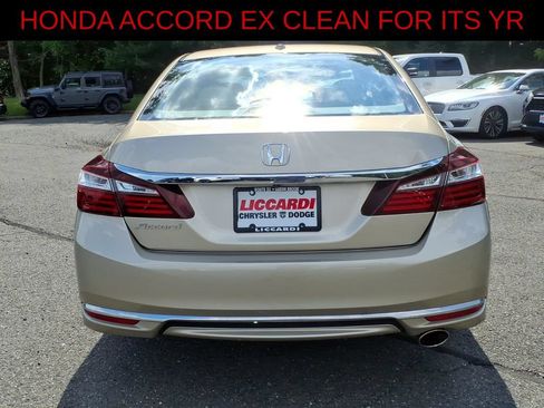 Used 2017 Honda Accord EX image 5