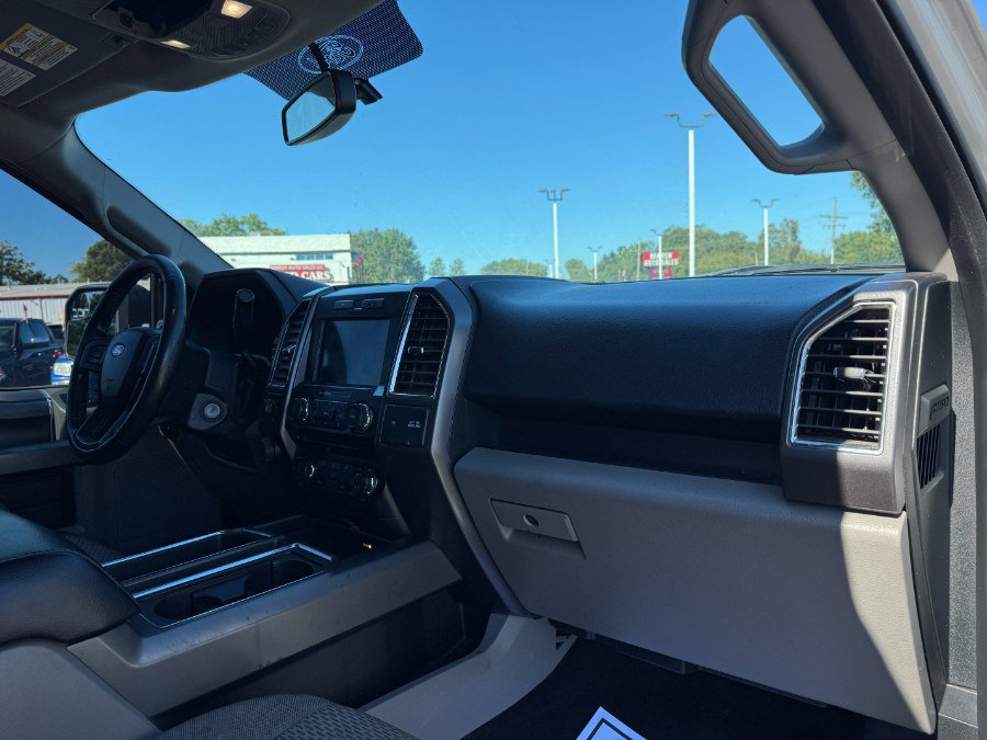 Used 2016 Ford F150 XLT w/ Equipment Group 302A Luxury AWD/4WD image 19
