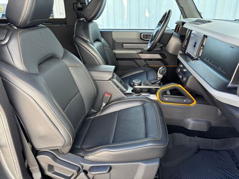 Used 2022 Ford Bronco Badlands w/ Sasquatch Package image 30