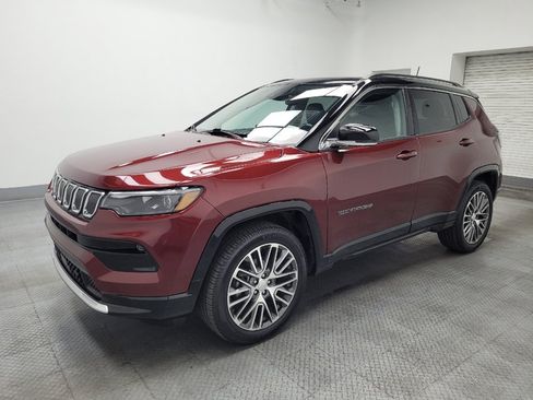 Used 2022 Jeep Compass Limited w/ Elite Group AWD/4WD image 2