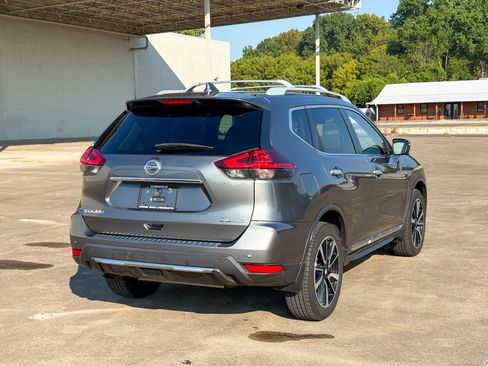 Used 2020 Nissan Rogue SL w/ Premium Package AWD/4WD image 8