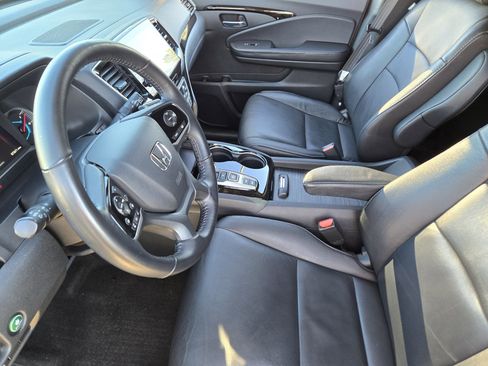 Used 2020 Honda Pilot Touring image 14