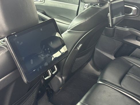 New 2026 Kia Sorento S w/ S Panoramic Sunroof Package image 16