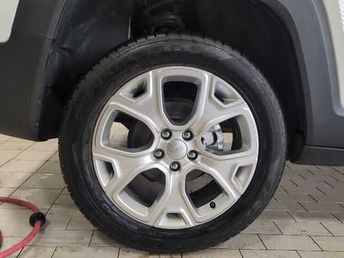 Used 2023 Jeep Renegade Limited AWD/4WD image 24