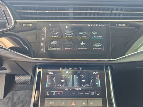 Used 2022 Audi Q8 Premium Plus AWD/4WD image 20