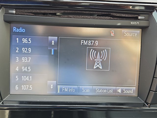 Used 2016 Toyota Corolla LE FWD image 14