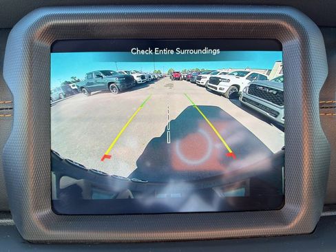 Used 2021 Jeep Wrangler Unlimited Sahara image 35