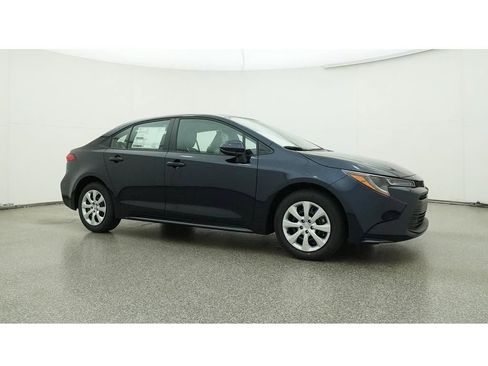 Used 2024 Toyota Corolla LE image 29