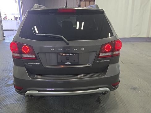 Used 2015 Dodge Journey Crossroad w/ Flexible Seating Group image 10