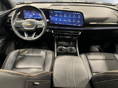 Used 2026 Chevrolet Traverse High Country w/ LPO, Floor Liner Package AWD/4WD image 10