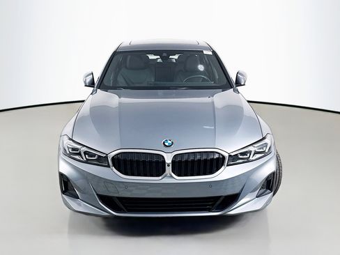 Used 2025 BMW 330i Sedan image 2