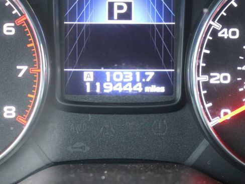 Used 2014 Subaru Outback 2.5i Limited image 11