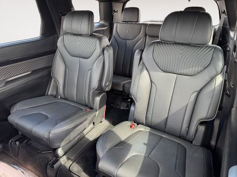 Certified 2025 Hyundai Palisade Calligraphy AWD/4WD image 13