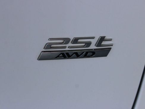 Used 2019 Jaguar F-PACE Premium image 21