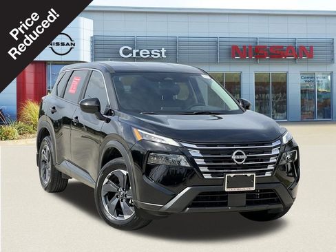Certified 2025 Nissan Rogue SV FWD image 1