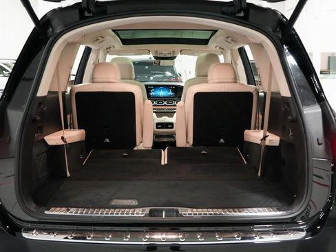 Used 2021 Mercedes-Benz GLS 580 4MATIC image 31