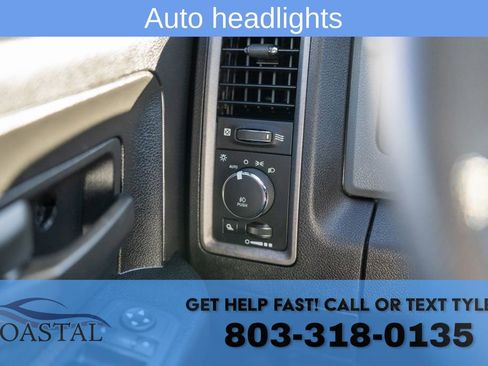 Used 2019 RAM 1500 Express w/ Express Value Package image 4