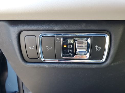 New 2026 Lincoln Aviator Reserve AWD/4WD image 13