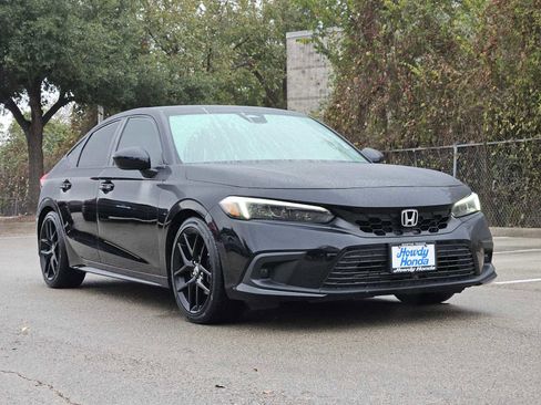 Certified 2024 Honda Civic Sport image 3