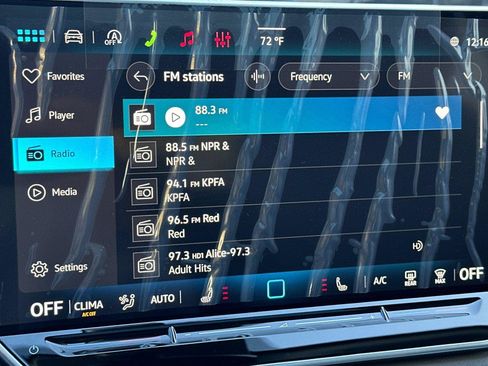 New 2026 Volkswagen Tiguan SE image 17