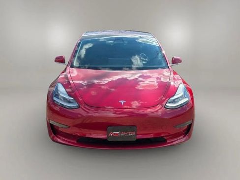 Used 2018 Tesla Model 3 image 2