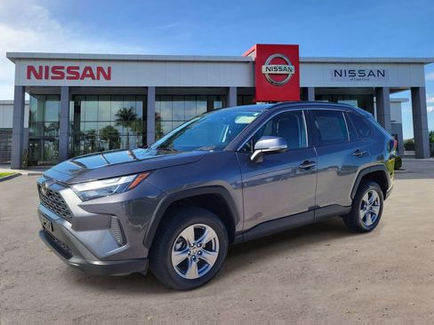 Used 2024 Toyota RAV4 XLE image 9