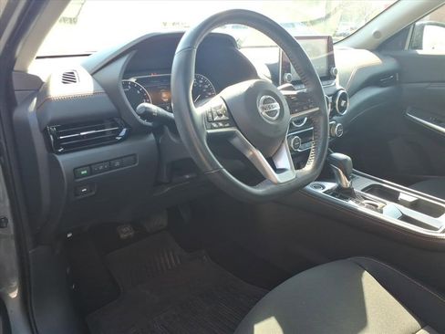 Used 2022 Nissan Sentra SR w/ Midnight Edition image 10