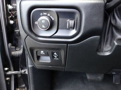 Used 2020 RAM 1500 Big Horn w/ Built-to-serve Edition AWD/4WD image 57