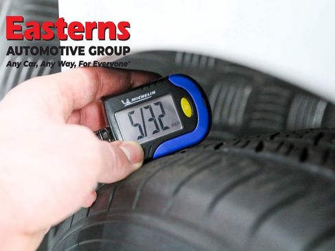 Used 2018 Toyota Prius Prime Plus image 24