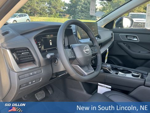 New 2026 Nissan Rogue Platinum w/ Platinum Premium Package image 6