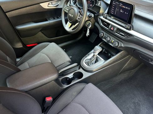 Certified 2024 Kia Forte LXS FWD image 15