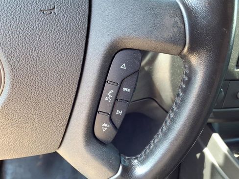 Used 2022 Chevrolet Express 2500 w/ Driver Convenience Package RWD image 24