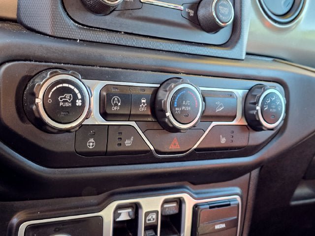 Certified 2018 Jeep Wrangler Unlimited Sport S AWD/4WD image 19