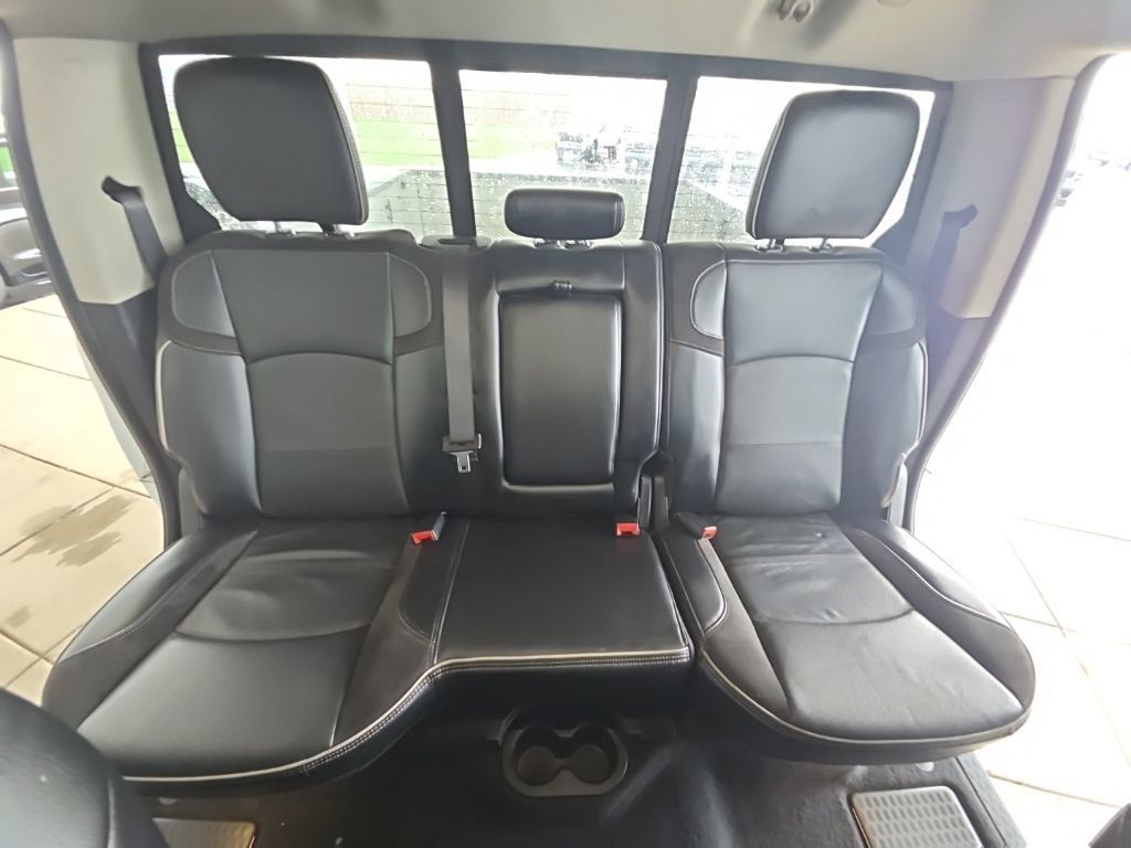 Used 2024 RAM 2500 Laramie w/ Safety Group AWD/4WD image 22