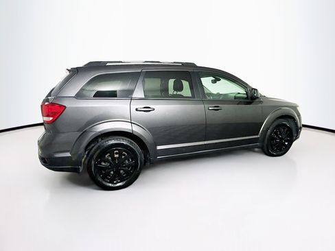 Used 2019 Dodge Journey SE image 10