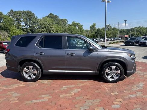 Certified 2025 Honda Pilot EX-L image 37