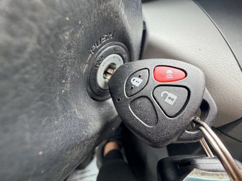 Used 2012 Toyota RAV4 Base 4x4 4dr SUV w/ Value Pkg image 51