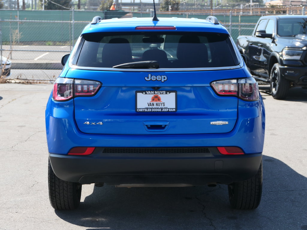 Used 2024 Jeep Compass Latitude AWD/4WD image 5