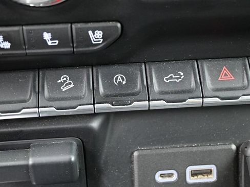 Used 2021 GMC Sierra 1500 AT4 AWD/4WD image 15