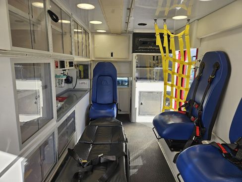 Used 2016 Ford F450 XLT image 44