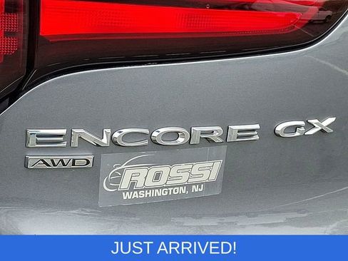 Used 2021 Buick Encore GX Preferred w/ Cold Weather Comfort Package AWD/4WD image 29