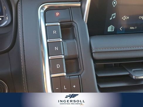 Used 2024 Chevrolet Suburban High Country image 19