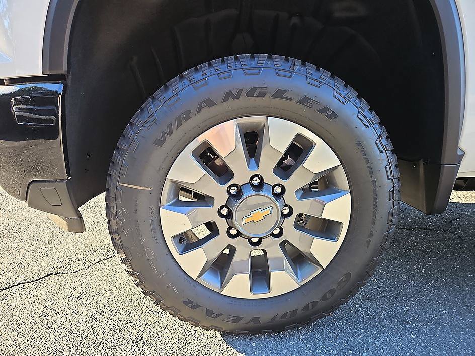 New 2026 Chevrolet Silverado 2500 Custom AWD/4WD image 8