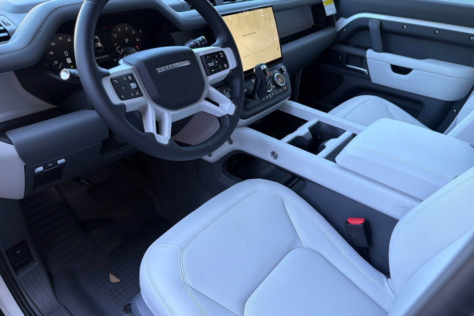 New 2026 Land Rover Defender 110 X-Dynamic SE AWD/4WD image 4