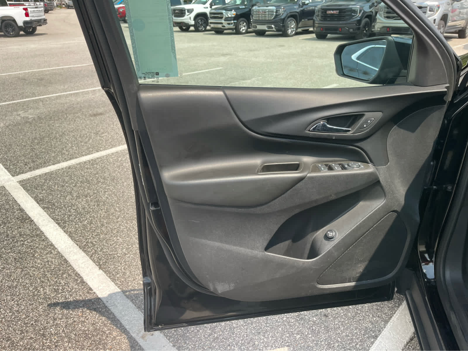 Used 2024 Chevrolet Equinox LT AWD/4WD image 10