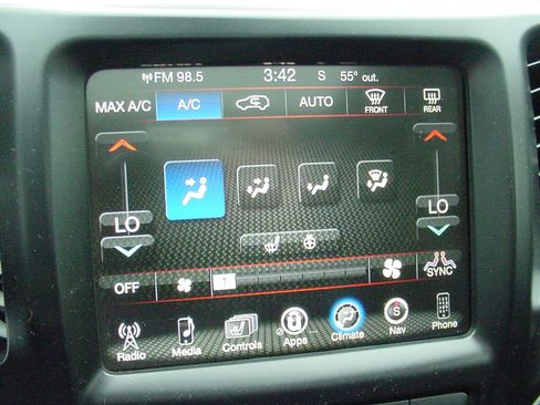 Used 2014 Jeep Cherokee Trailhawk w/ Comfort/Convenience Group image 13
